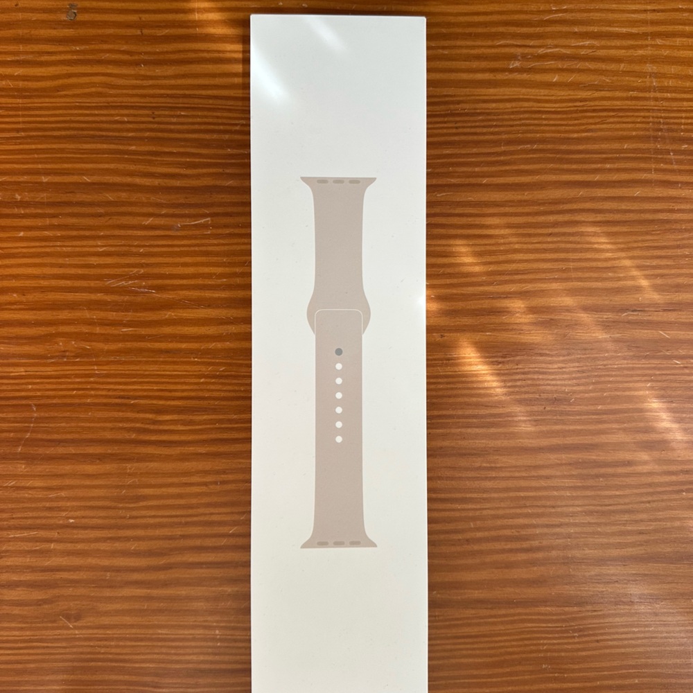 Like New M/L Starlight Apple Watch Sport Band 45mm